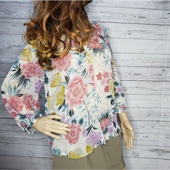 Joe Fresh Floral Print Button-Up Blouse Size M With Long Sleeves & Lightweight S - Picture 2 of 6